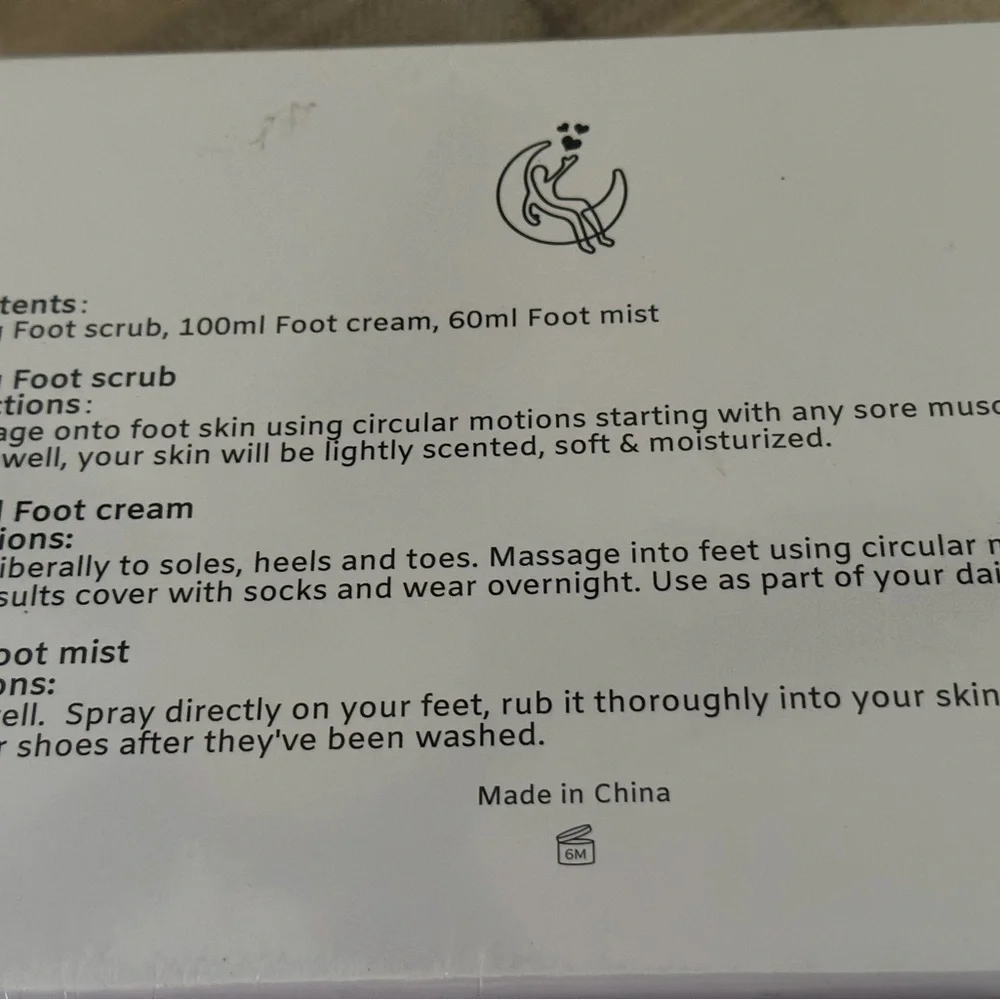 New in sealed box Natural Foot care set - Picture 2 of 2